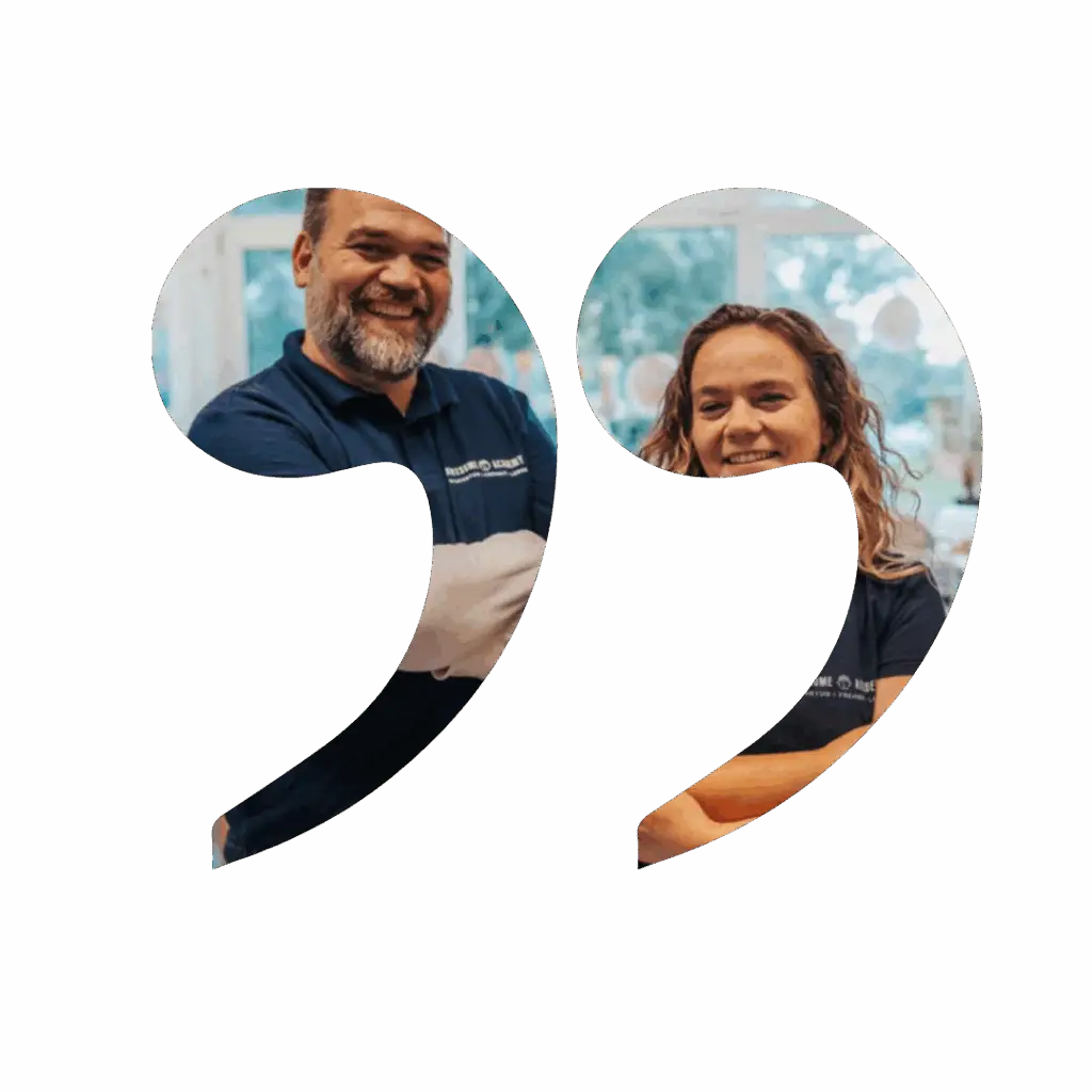 Anführungszeichen mit Claudia und Sören als Bild hinterlegt