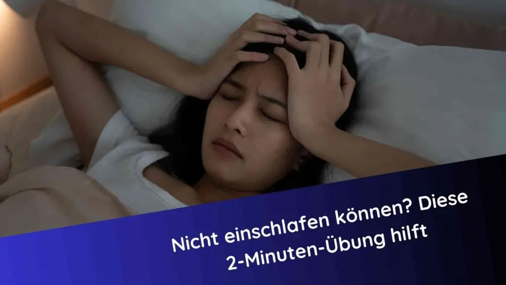 Frau liegt wach im Bett und hält sich den Kopf — nicht einschlafen können, wenn das Nervensystem nicht zur Ruhe kommt